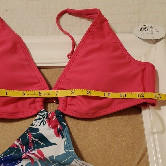 NWT Decree pink with leaf pattern one piece O ring swimsuit size Small - Picture 9 of 10